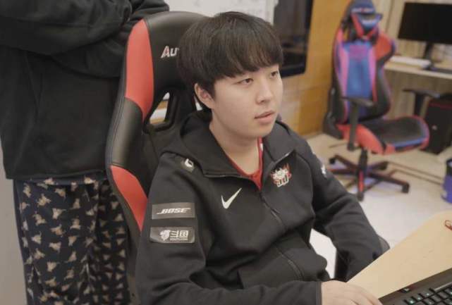 一个能攻善 一个能攻善