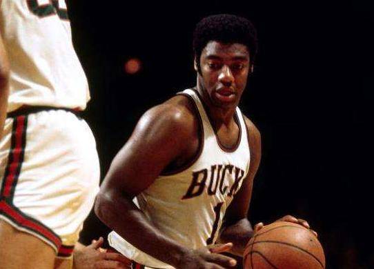 在F1比赛 在F1比赛