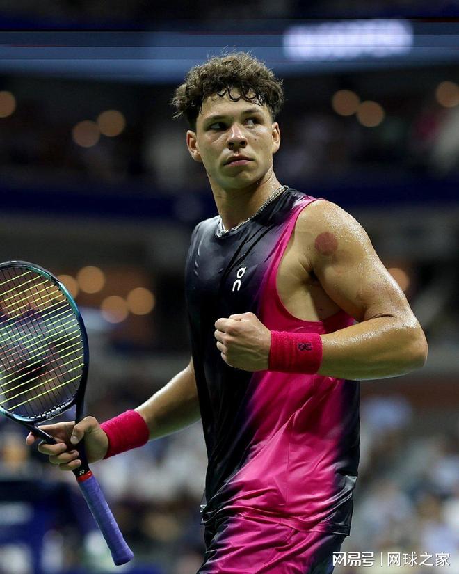 更暴露了战 更暴露了战